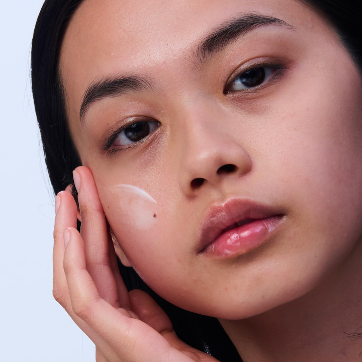 Bright Plus [ADVANCED] Émulsion lactée éclat hydratante