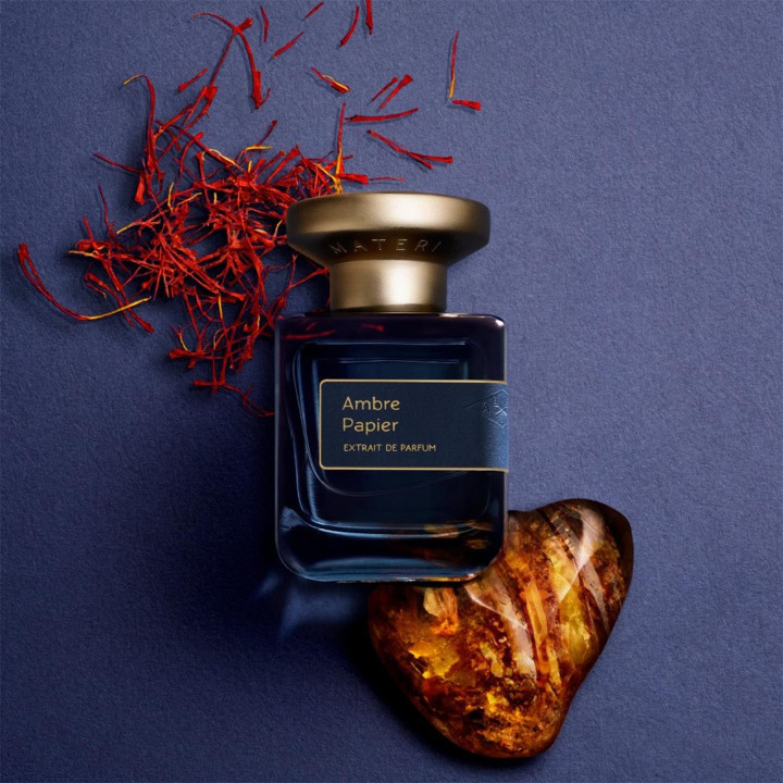 Ambre Papier Extrait de Parfum