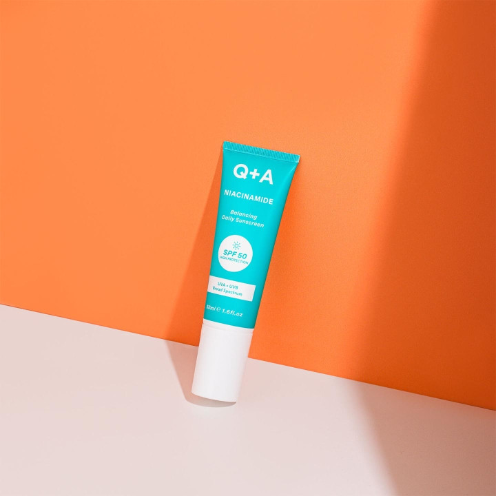 Niacinamide Soin Solaire Visage Quotidien SPF 50