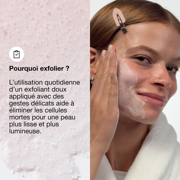 Moisture Surge™ Nettoyant Exfoliant Éclat
