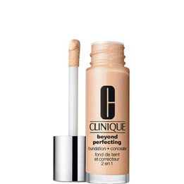 Beyond Perfecting Fond de Teint et Correcteur 2 en 1