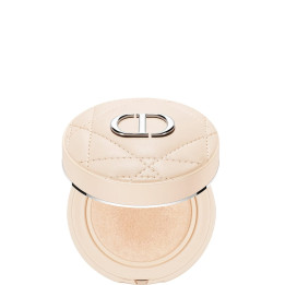 010 - Dior Forever Cushion Powder  Poudre Libre Soin Ultra-fine & Fraîche