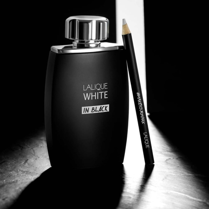 Lalique White In Black Eau de Parfum