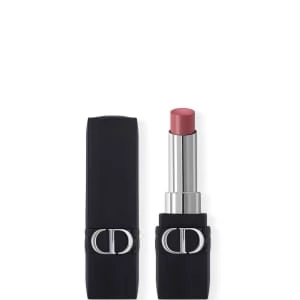 Rouge Dior Forever Rouge à Lèvres Sans Transfert - Mat Ultra-Pigmenté - Confort Sensation Lèvres Nues Rouge Dior Forever Rouge à Lèvres Sans Transfert - Mat Ultra-Pigmenté - Confort Sensation Lèvres Nues