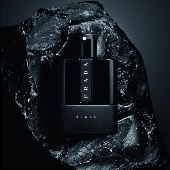 Luna Rossa Black Eau de Parfum