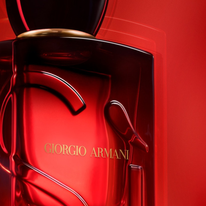 Armani Sì Passione Eau de Parfum Intense Rechargeable