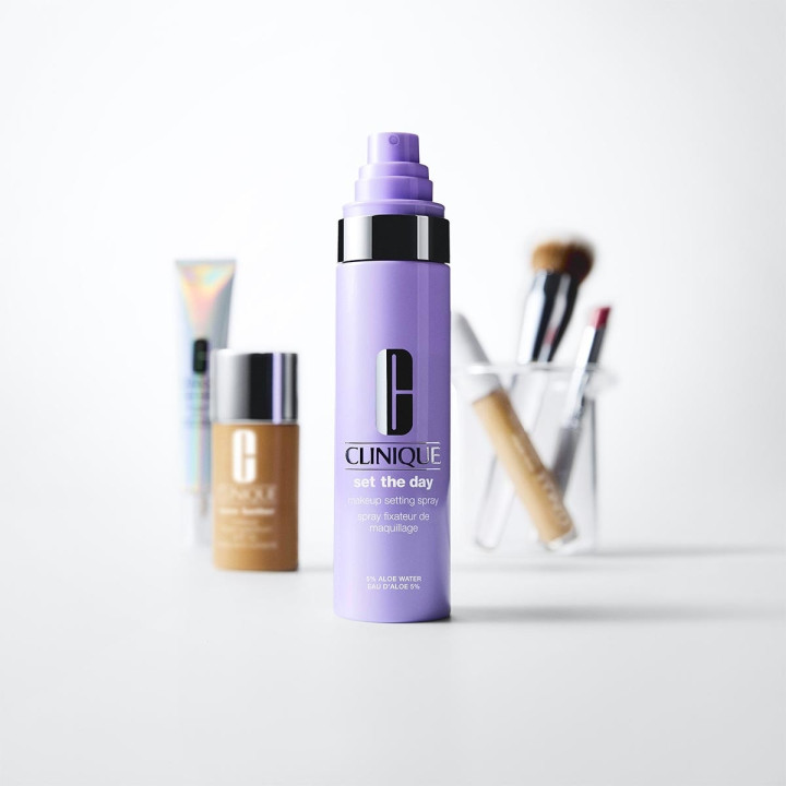 Set The Day™ Spray Fixateur de Maquillage