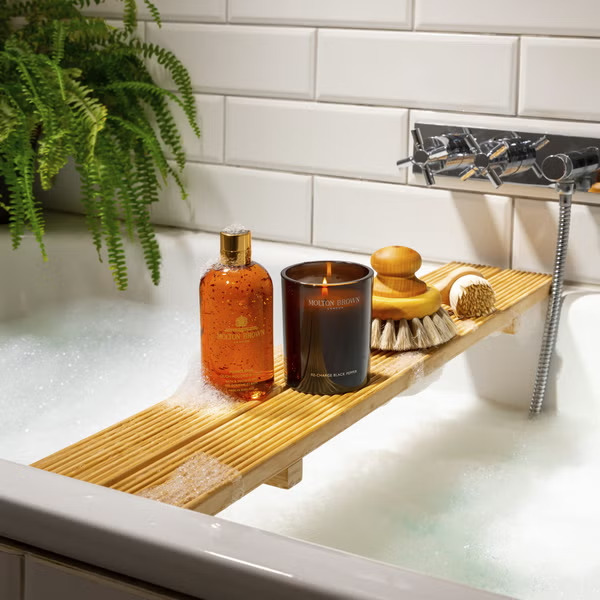 Mesmerising Oudh Accord & Gold MOLTON BROWN - incenza