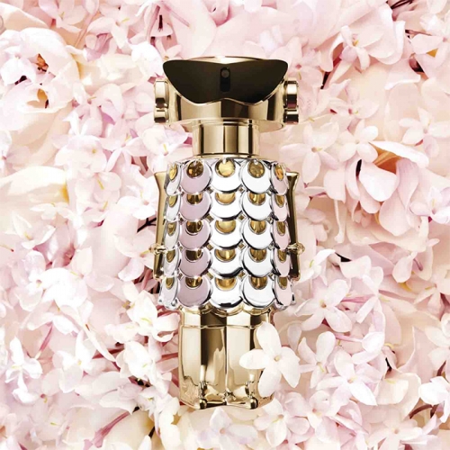 Fame Paco Rabanne, un Robot Ultra-Féminin