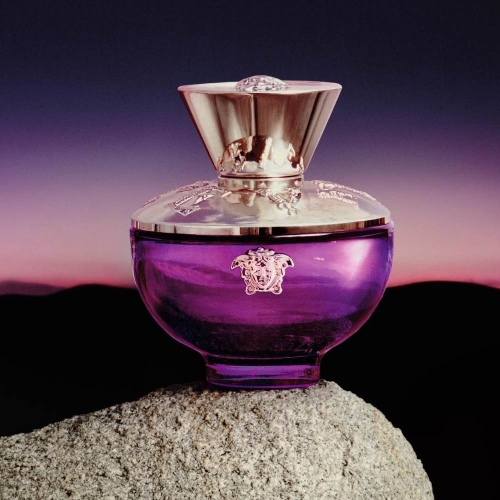 Dylan Purple Eau de Parfum Versace, le rêve d’un été sans fin