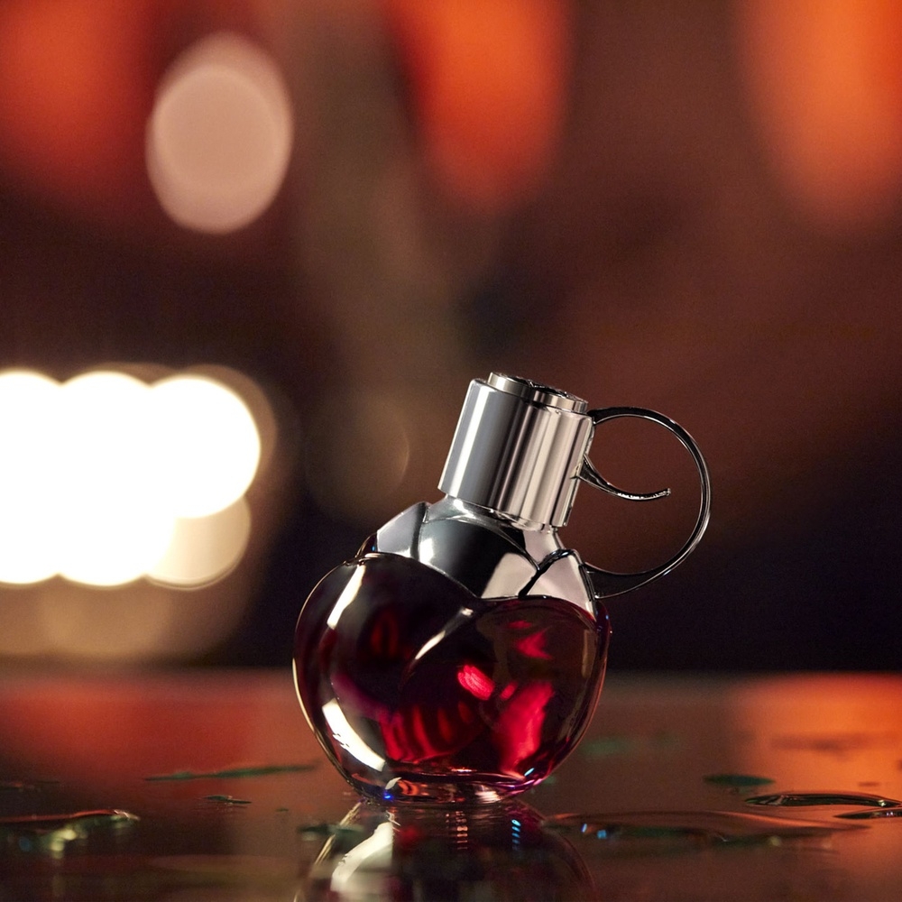 Wanted Girl by Night Azzaro, Devenez la Reine de Nuit